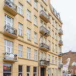 Shortstaypoland Brzeska B147 Apartman Varsó