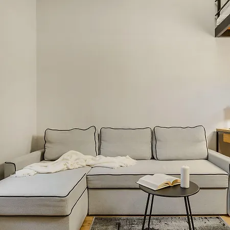 Shortstaypoland Brzeska B147 דירה