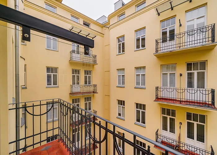 Shortstaypoland Brzeska B147 *